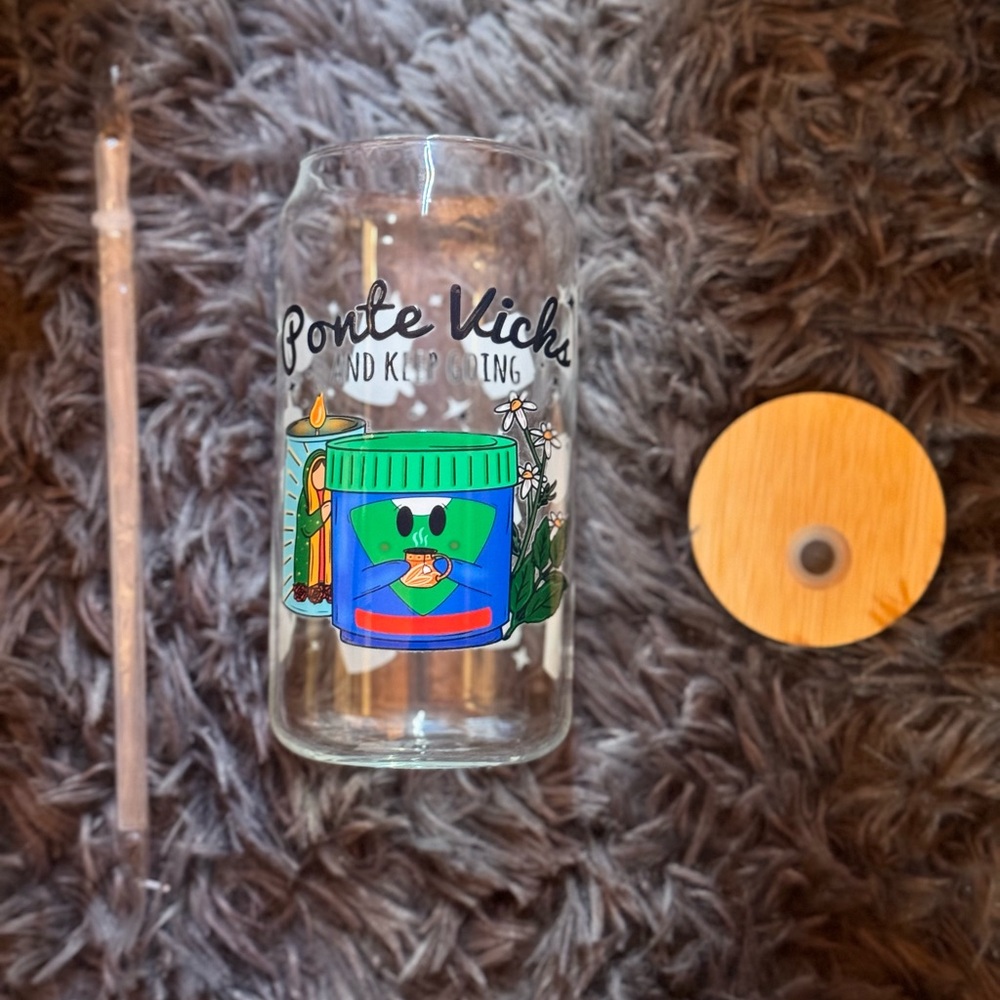 New Vicks glass with Lid and Straw